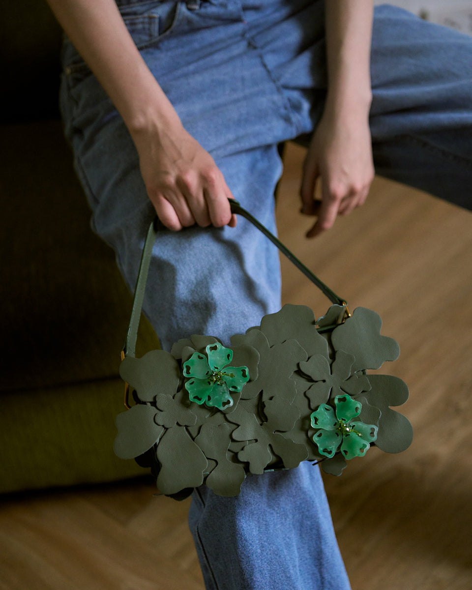 Pipatchara_150524_5336_1200x12