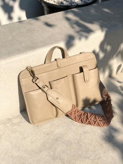 LIA LAPTOP  CALF LEATHER  IN NUDE